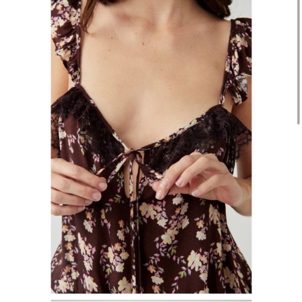 NWT- FREE PEOPLE BURGUNDY FLORAL TAKE IT AWAY LACE BODYSUIT TOP, size large - Picture 2 of 3
